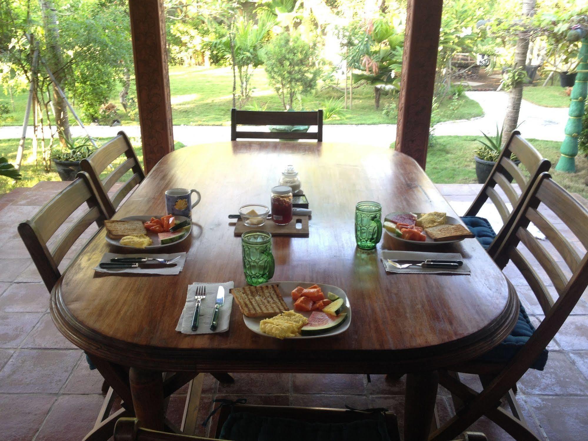 Hibiscus House Bali Hotell Pemuteran Exteriör bild